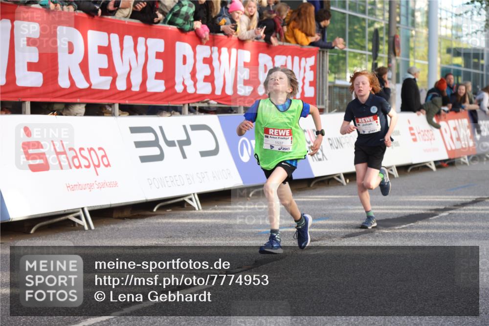 25.04.2025 - Das Zehntel Lena Gebhardt http://msf.ph/oto/7774953 26.04.2025 08:49:43 Ziel 1107, 1116, 1131, 1537, 1945, 2021, 2377, 2383, 2513, 2995, 3539, 3540 meine-sportfotos.de
