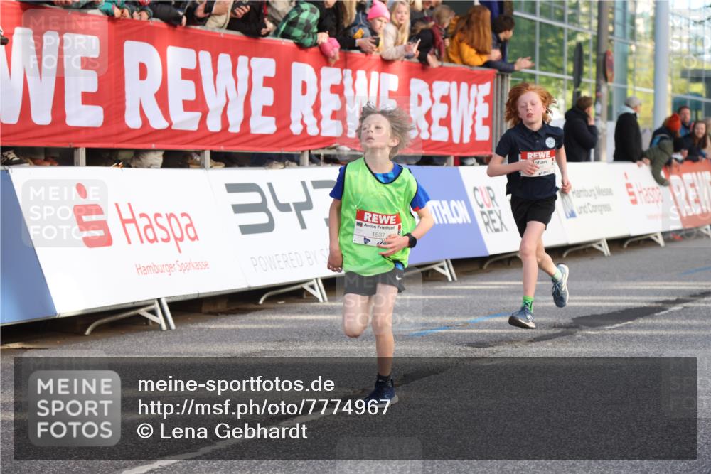 25.04.2025 - Das Zehntel Lena Gebhardt http://msf.ph/oto/7774967 26.04.2025 08:49:43 Ziel 1107, 1116, 1131, 1537, 1945, 2021, 2377, 2383, 2513, 2995, 3539, 3540 meine-sportfotos.de