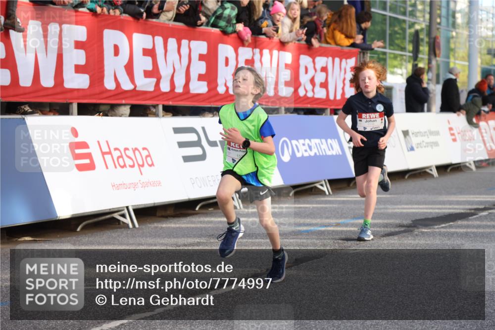 25.04.2025 - Das Zehntel Lena Gebhardt http://msf.ph/oto/7774997 26.04.2025 08:49:44 Ziel 1107, 1116, 1131, 1537, 1945, 2021, 2377, 2383, 2995, 3539, 3540 meine-sportfotos.de