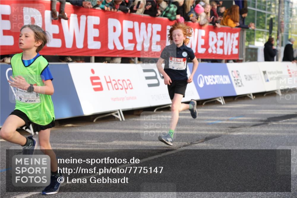 25.04.2025 - Das Zehntel Lena Gebhardt http://msf.ph/oto/7775147 26.04.2025 08:49:44 Ziel 1107, 1116, 1131, 1537, 1945, 2021, 2377, 2383, 2995, 3539, 3540 meine-sportfotos.de