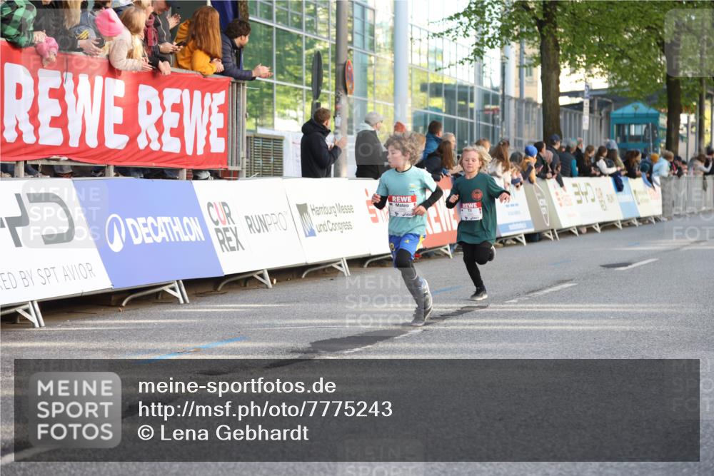 25.04.2025 - Das Zehntel Lena Gebhardt http://msf.ph/oto/7775243 26.04.2025 08:49:50 Ziel 1107, 1116, 1131, 1537, 2014, 2383, 2995, 3539, 3540 meine-sportfotos.de