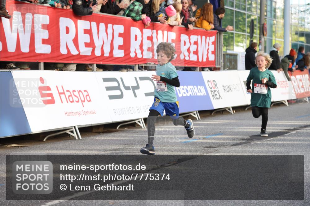 25.04.2025 - Das Zehntel Lena Gebhardt http://msf.ph/oto/7775374 26.04.2025 08:49:51 Ziel 1107, 1116, 1131, 1537, 1750, 2014, 2383, 2995, 3539, 3540 meine-sportfotos.de