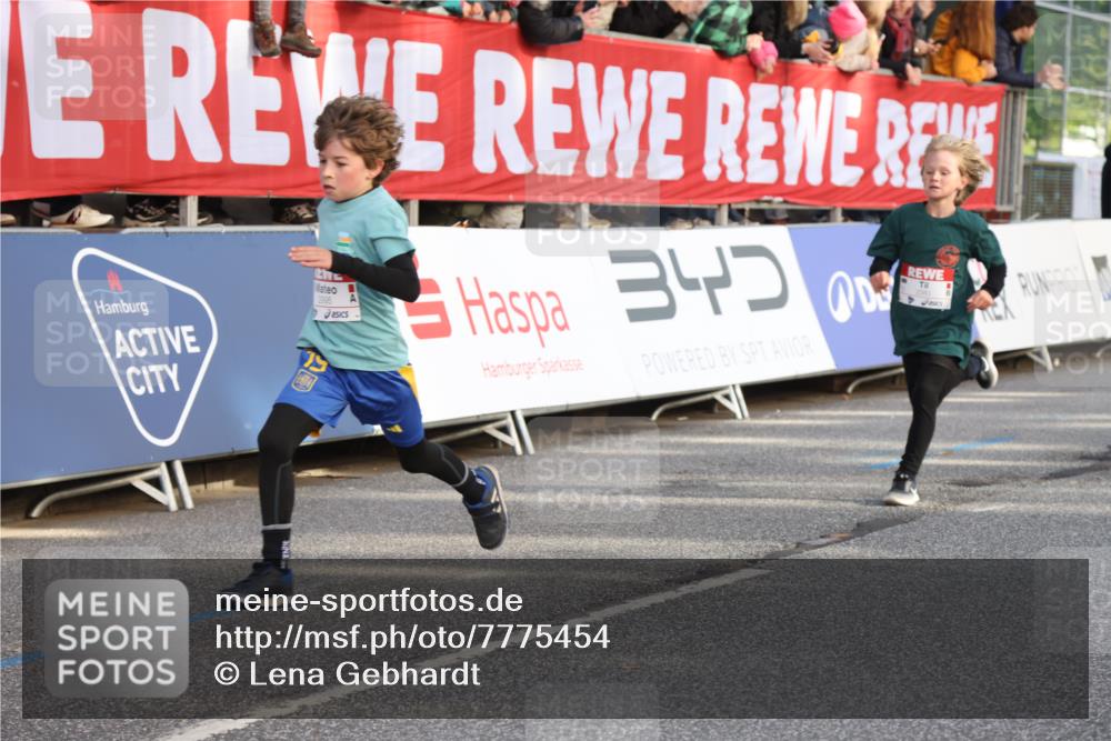 25.04.2025 - Das Zehntel Lena Gebhardt http://msf.ph/oto/7775454 26.04.2025 08:49:52 Ziel 1107, 1116, 1131, 1537, 1750, 2014, 2383, 2995, 3539, 3540 meine-sportfotos.de