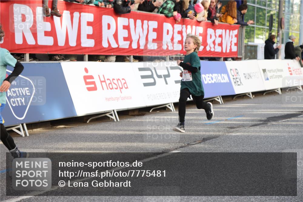 25.04.2025 - Das Zehntel Lena Gebhardt http://msf.ph/oto/7775481 26.04.2025 08:49:52 Ziel 1107, 1116, 1131, 1537, 1750, 2014, 2383, 2995, 3539, 3540 meine-sportfotos.de