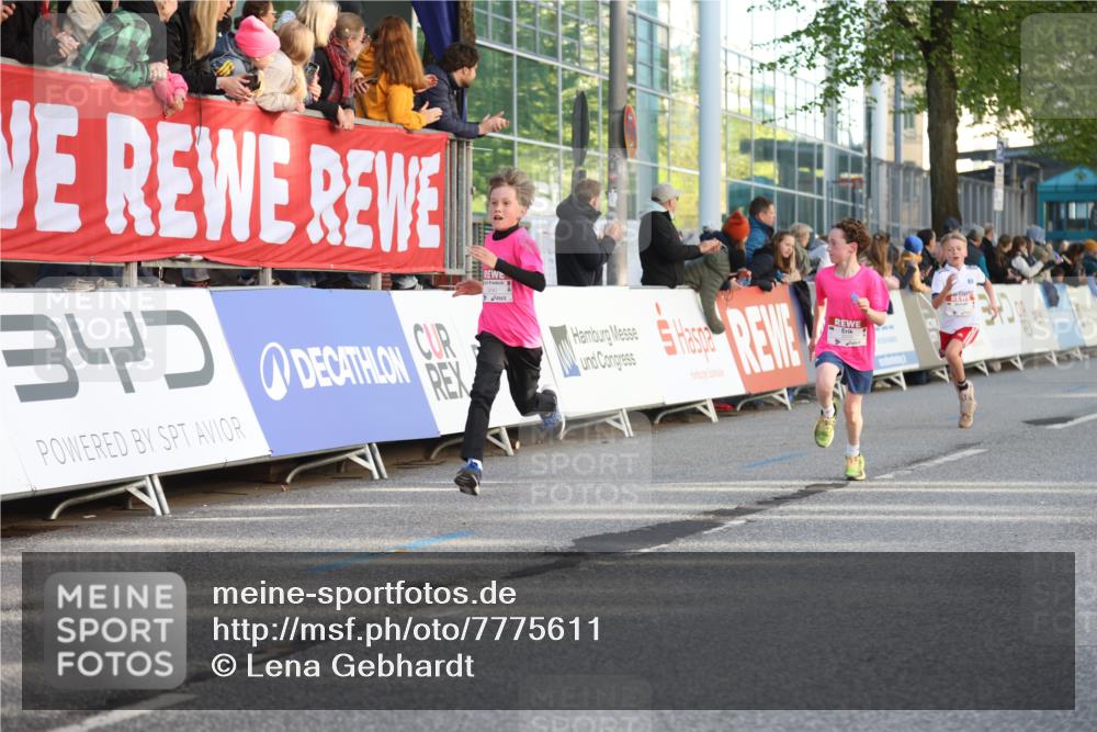 25.04.2025 - Das Zehntel Lena Gebhardt http://msf.ph/oto/7775611 26.04.2025 08:49:55 Ziel 1107, 1116, 1131, 1537, 1750, 2014, 2383, 2637, 2739, 2995, 3539, 3540 meine-sportfotos.de