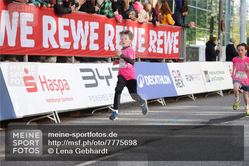 25.04.2025 - Das Zehntel Lena Gebhardt http://msf.ph/oto/7775698 26.04.2025 08:49:56 Ziel 1107, 1116, 1131, 1750, 2014, 2363, 2383, 2637, 2739, 2995, 3539, 3540 meine-sportfotos.de