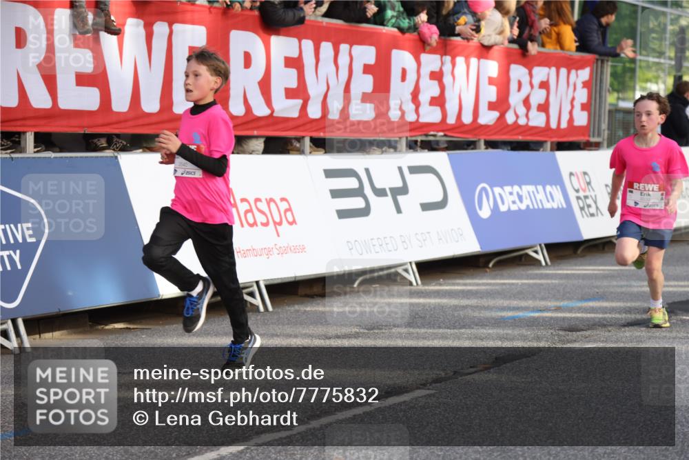 25.04.2025 - Das Zehntel Lena Gebhardt http://msf.ph/oto/7775832 26.04.2025 08:49:57 Ziel 1107, 1116, 1131, 1549, 1750, 2014, 2363, 2383, 2637, 2739, 2995, 3539, 3540 meine-sportfotos.de