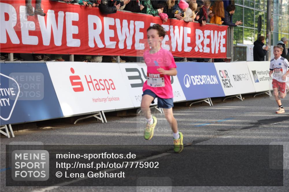 25.04.2025 - Das Zehntel Lena Gebhardt http://msf.ph/oto/7775902 26.04.2025 08:49:57 Ziel 1107, 1116, 1131, 1549, 1750, 2014, 2363, 2383, 2637, 2739, 2995, 3539, 3540 meine-sportfotos.de