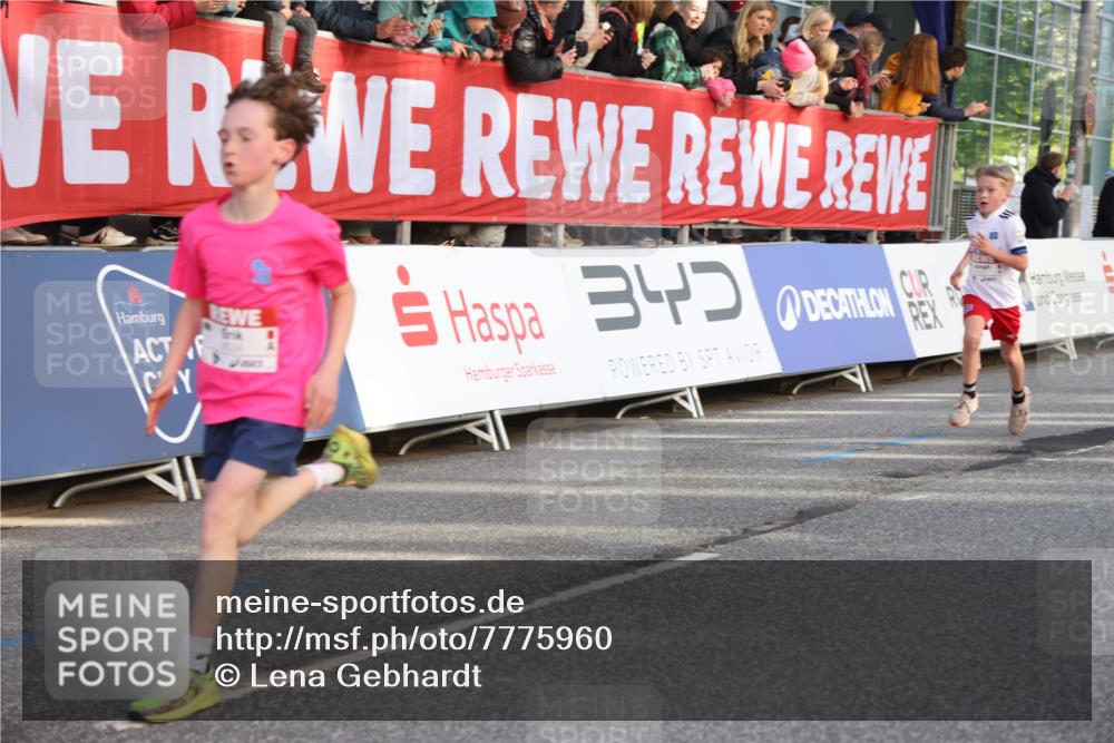 25.04.2025 - Das Zehntel Lena Gebhardt http://msf.ph/oto/7775960 26.04.2025 08:49:58 Ziel 1107, 1116, 1131, 1549, 1750, 2014, 2363, 2383, 2637, 2739, 2995, 3539, 3540 meine-sportfotos.de