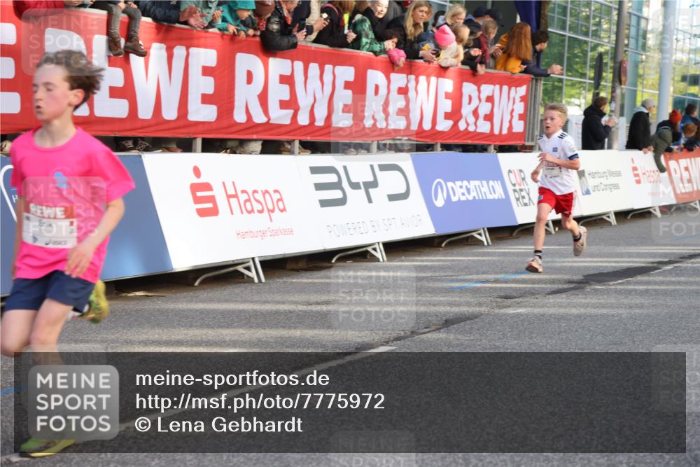 25.04.2025 - Das Zehntel Lena Gebhardt http://msf.ph/oto/7775972 26.04.2025 08:49:58 Ziel 1107, 1116, 1131, 1549, 1750, 2014, 2363, 2383, 2637, 2739, 2995, 3539, 3540 meine-sportfotos.de