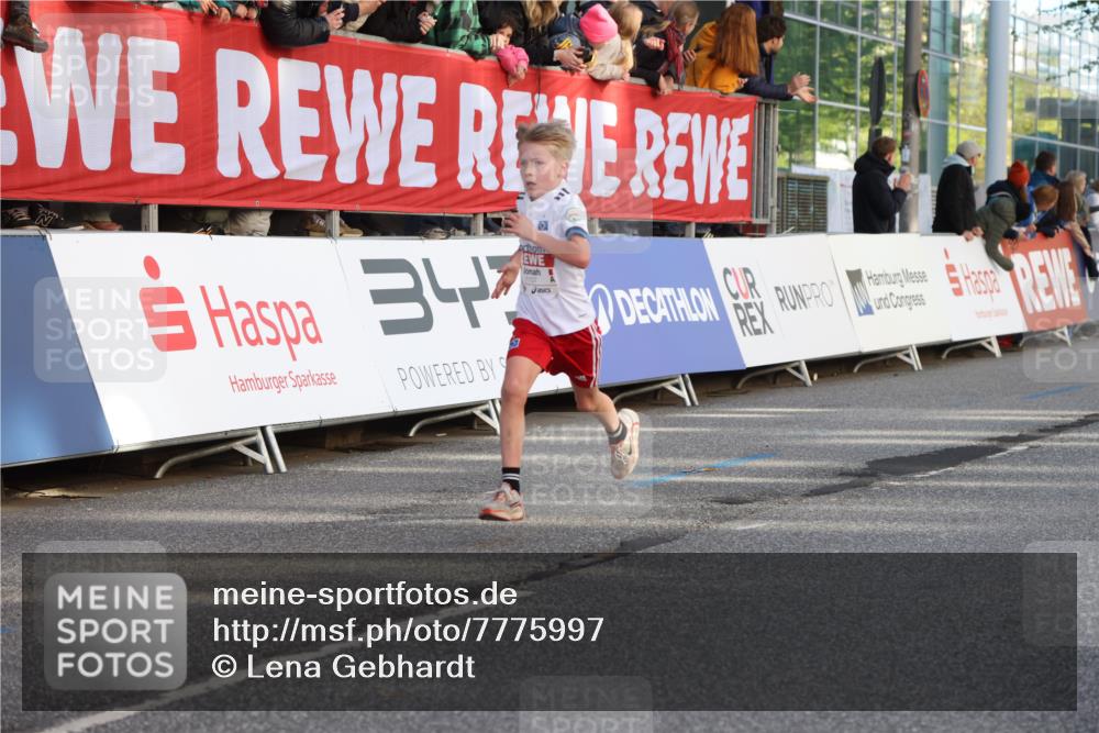 25.04.2025 - Das Zehntel Lena Gebhardt http://msf.ph/oto/7775997 26.04.2025 08:49:58 Ziel 1107, 1116, 1131, 1549, 1750, 2014, 2363, 2383, 2637, 2739, 2995, 3539, 3540 meine-sportfotos.de