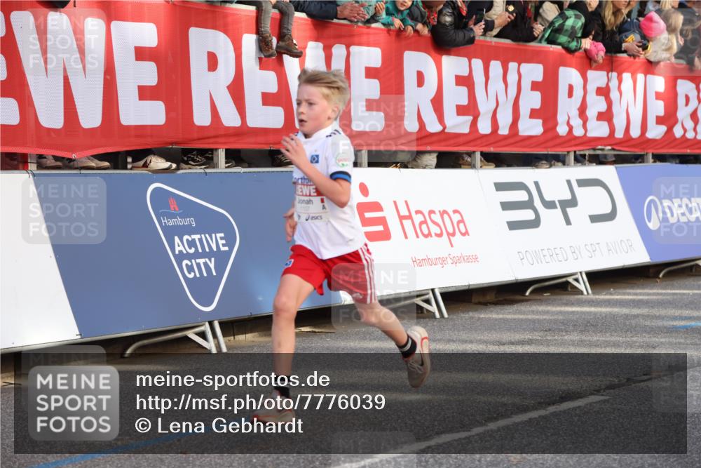 25.04.2025 - Das Zehntel Lena Gebhardt http://msf.ph/oto/7776039 26.04.2025 08:49:59 Ziel 1107, 1116, 1131, 1549, 1750, 2014, 2363, 2383, 2637, 2739, 2995, 3539, 3540 meine-sportfotos.de