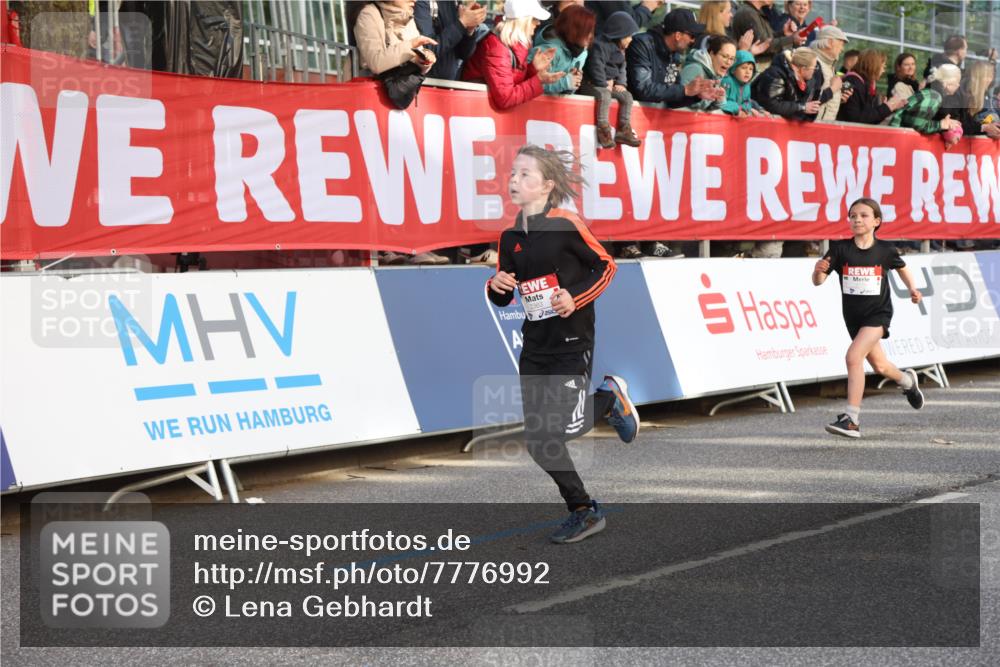 25.04.2025 - Das Zehntel Lena Gebhardt http://msf.ph/oto/7776992 26.04.2025 08:50:19 Ziel 1283, 1549, 1750, 2014, 2208, 2349, 2363, 2637, 2655, 2728, 2739, 2874, 3233, 3455, 3485, 3527, 3528 meine-sportfotos.de
