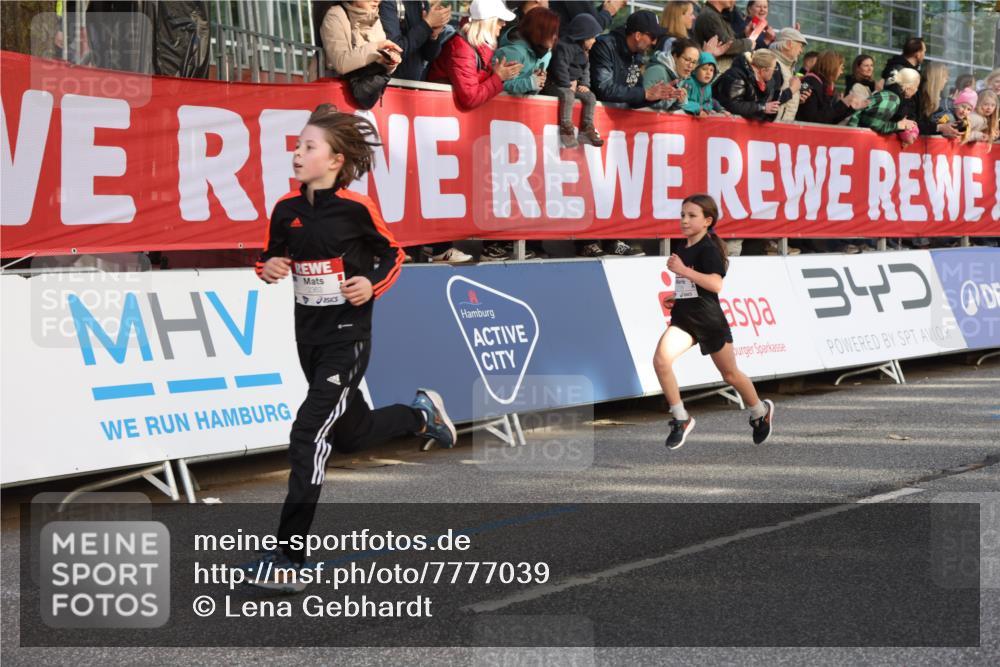 25.04.2025 - Das Zehntel Lena Gebhardt http://msf.ph/oto/7777039 26.04.2025 08:50:20 Ziel 1283, 1549, 1750, 2014, 2208, 2349, 2363, 2517, 2637, 2655, 2728, 2739, 2874, 3233, 3455, 3485, 3527, 3528 meine-sportfotos.de