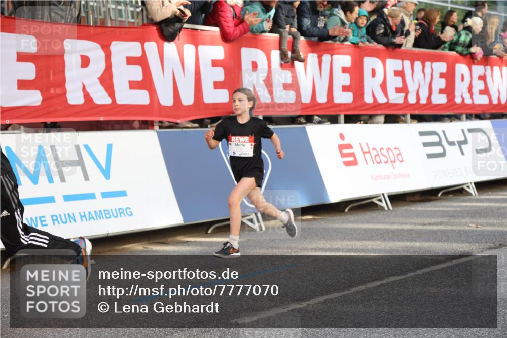 25.04.2025 - Das Zehntel Lena Gebhardt http://msf.ph/oto/7777070 26.04.2025 08:50:20 Ziel 1283, 1549, 1750, 2014, 2208, 2349, 2363, 2517, 2637, 2655, 2728, 2739, 2874, 3233, 3455, 3485, 3527, 3528 meine-sportfotos.de