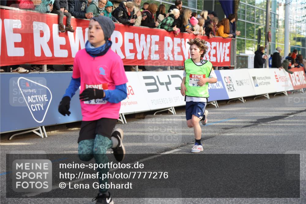 25.04.2025 - Das Zehntel Lena Gebhardt http://msf.ph/oto/7777276 26.04.2025 08:50:23 Ziel 1283, 1458, 1549, 1750, 2014, 2208, 2349, 2363, 2397, 2517, 2637, 2655, 2728, 2739, 2849, 2874, 3233, 3455, 3485, 3527, 3528, 3774 meine-sportfotos.de