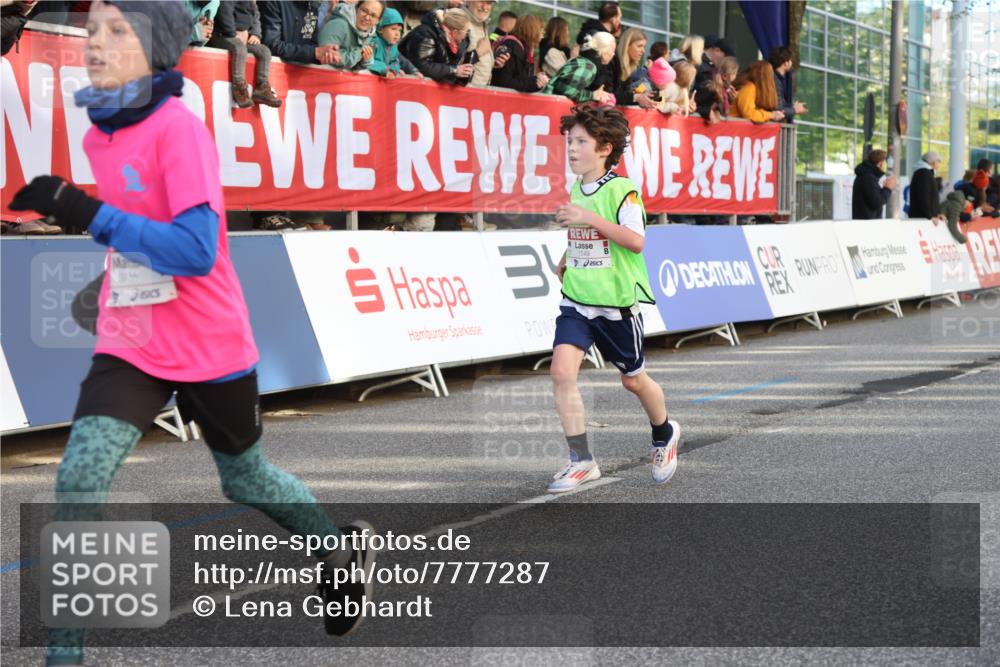 25.04.2025 - Das Zehntel Lena Gebhardt http://msf.ph/oto/7777287 26.04.2025 08:50:23 Ziel 1283, 1458, 1549, 1750, 2014, 2208, 2349, 2363, 2397, 2517, 2637, 2655, 2728, 2739, 2849, 2874, 3233, 3455, 3485, 3527, 3528, 3774 meine-sportfotos.de