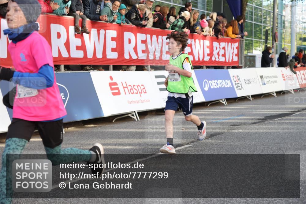 25.04.2025 - Das Zehntel Lena Gebhardt http://msf.ph/oto/7777299 26.04.2025 08:50:23 Ziel 1283, 1458, 1549, 1750, 2014, 2208, 2349, 2363, 2397, 2517, 2637, 2655, 2728, 2739, 2849, 2874, 3233, 3455, 3485, 3527, 3528, 3774 meine-sportfotos.de