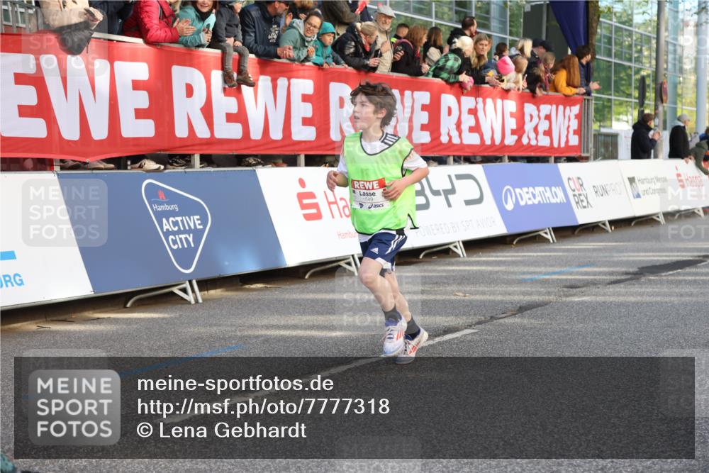 25.04.2025 - Das Zehntel Lena Gebhardt http://msf.ph/oto/7777318 26.04.2025 08:50:24 Ziel 1283, 1458, 1549, 1750, 2014, 2208, 2349, 2363, 2397, 2517, 2637, 2655, 2728, 2739, 2849, 2874, 3233, 3455, 3485, 3527, 3528, 3774 meine-sportfotos.de
