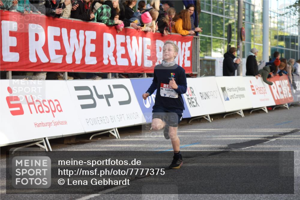 25.04.2025 - Das Zehntel Lena Gebhardt http://msf.ph/oto/7777375 26.04.2025 08:50:25 Ziel 1283, 1458, 1549, 1750, 2208, 2349, 2363, 2397, 2517, 2637, 2655, 2728, 2739, 2849, 2874, 3233, 3455, 3485, 3527, 3528, 3774, 3849 meine-sportfotos.de