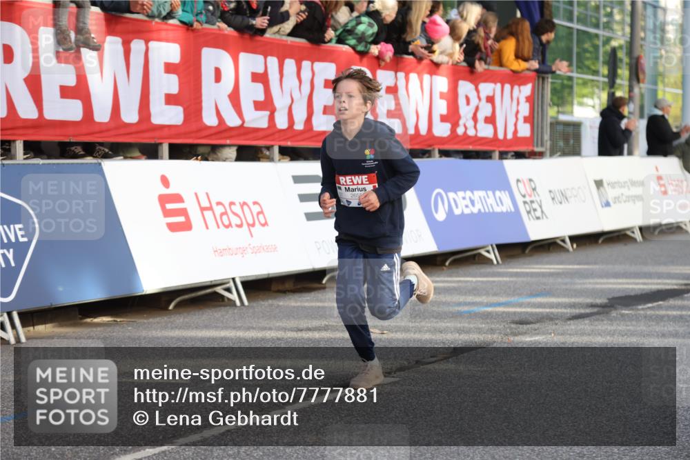 25.04.2025 - Das Zehntel Lena Gebhardt http://msf.ph/oto/7777881 26.04.2025 08:50:31 Ziel 1283, 1458, 1549, 1884, 2098, 2103, 2208, 2349, 2363, 2397, 2492, 2517, 2655, 2728, 2849, 2855, 2874, 3233, 3445, 3455, 3485, 3520, 3527, 3528, 3774, 3812, 3849, 3872 meine-sportfotos.de