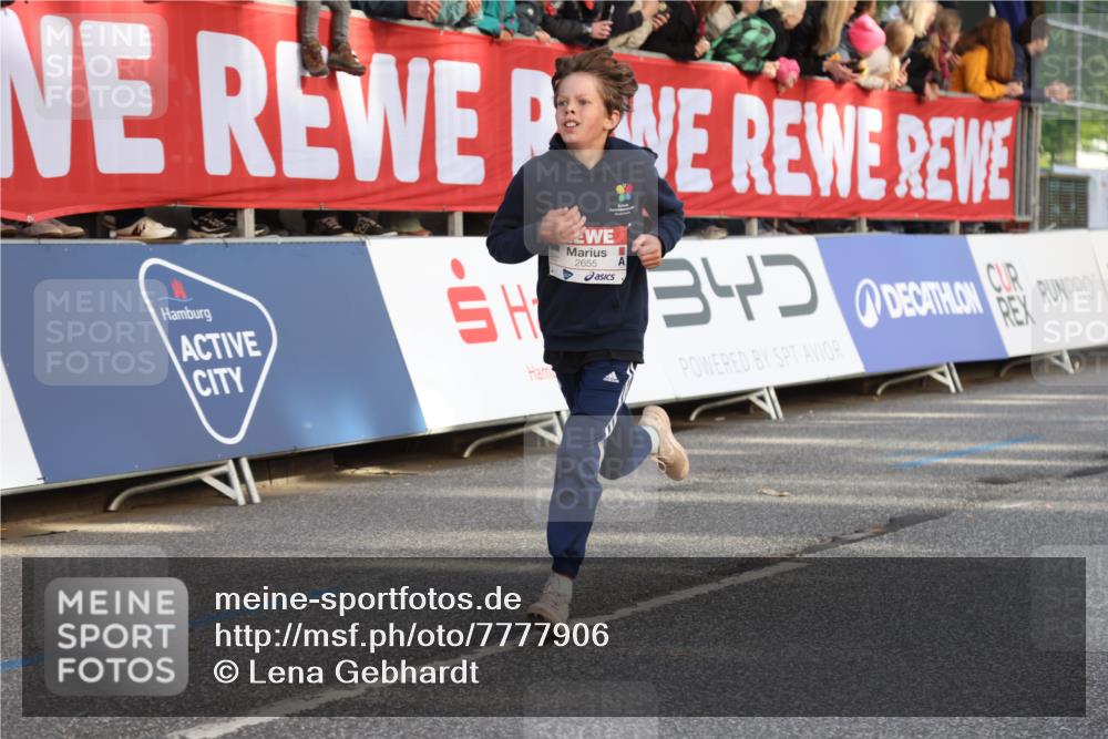 25.04.2025 - Das Zehntel Lena Gebhardt http://msf.ph/oto/7777906 26.04.2025 08:50:31 Ziel 1283, 1458, 1549, 1884, 2098, 2103, 2208, 2349, 2363, 2397, 2492, 2517, 2655, 2728, 2849, 2855, 2874, 3233, 3445, 3455, 3485, 3520, 3527, 3528, 3774, 3812, 3849, 3872 meine-sportfotos.de