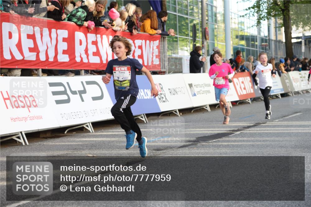 25.04.2025 - Das Zehntel Lena Gebhardt http://msf.ph/oto/7777959 26.04.2025 08:50:32 Ziel 1283, 1458, 1549, 1884, 2098, 2103, 2208, 2349, 2397, 2492, 2517, 2655, 2728, 2800, 2849, 2855, 2874, 3210, 3233, 3445, 3455, 3485, 3520, 3527, 3528, 3774, 3812, 3849, 3872 meine-sportfotos.de