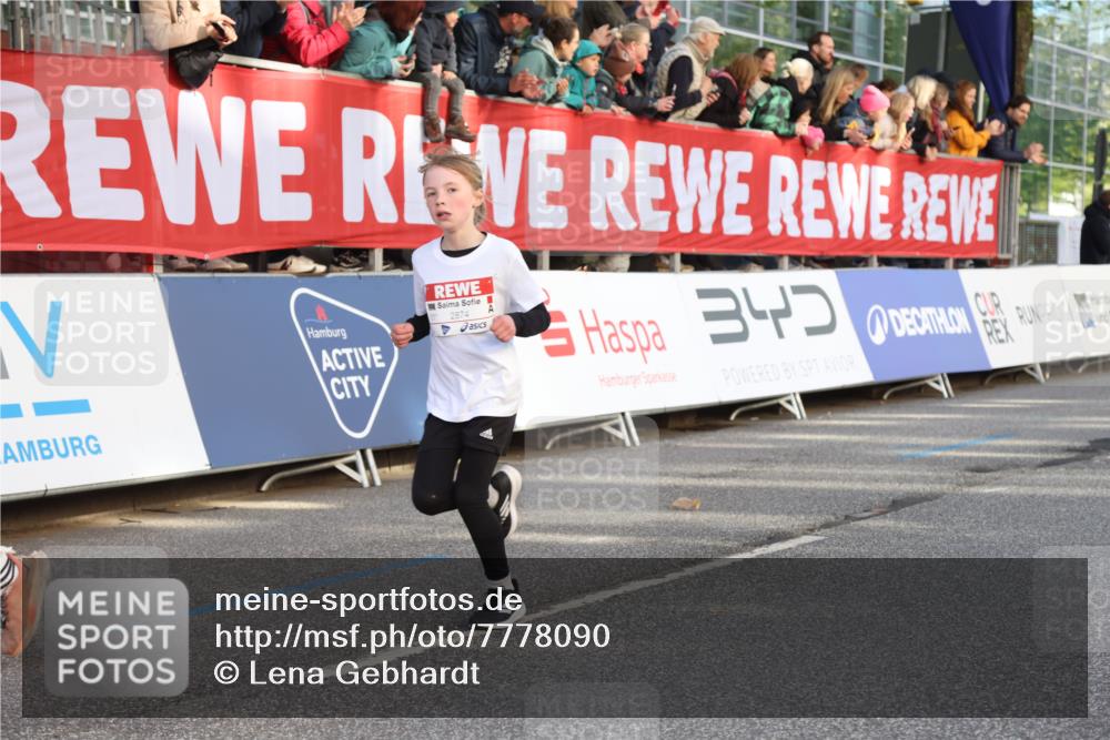 25.04.2025 - Das Zehntel Lena Gebhardt http://msf.ph/oto/7778090 26.04.2025 08:50:35 Ziel 1283, 1458, 1884, 2098, 2103, 2166, 2208, 2349, 2397, 2492, 2517, 2655, 2728, 2800, 2849, 2855, 2874, 2903, 2920, 3210, 3214, 3233, 3445, 3455, 3485, 3520, 3527, 3528, 3774, 3812, 3849, 3872 meine-sportfotos.de