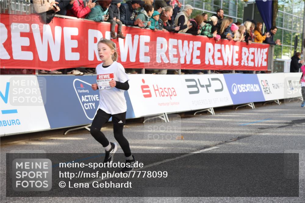 25.04.2025 - Das Zehntel Lena Gebhardt http://msf.ph/oto/7778099 26.04.2025 08:50:35 Ziel 1283, 1458, 1884, 2098, 2103, 2166, 2208, 2349, 2397, 2492, 2517, 2655, 2728, 2800, 2849, 2855, 2874, 2903, 2920, 3210, 3214, 3233, 3445, 3455, 3485, 3520, 3527, 3528, 3774, 3812, 3849, 3872 meine-sportfotos.de