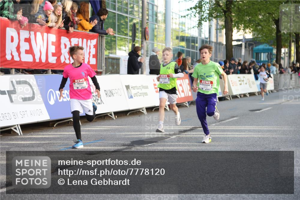 25.04.2025 - Das Zehntel Lena Gebhardt http://msf.ph/oto/7778120 26.04.2025 08:50:36 Ziel 1283, 1458, 1476, 1884, 2098, 2103, 2166, 2208, 2349, 2397, 2492, 2517, 2655, 2728, 2800, 2849, 2855, 2874, 2903, 2920, 3210, 3214, 3233, 3445, 3455, 3485, 3520, 3527, 3528, 3774, 3812, 3849, 3872 meine-sportfotos.de