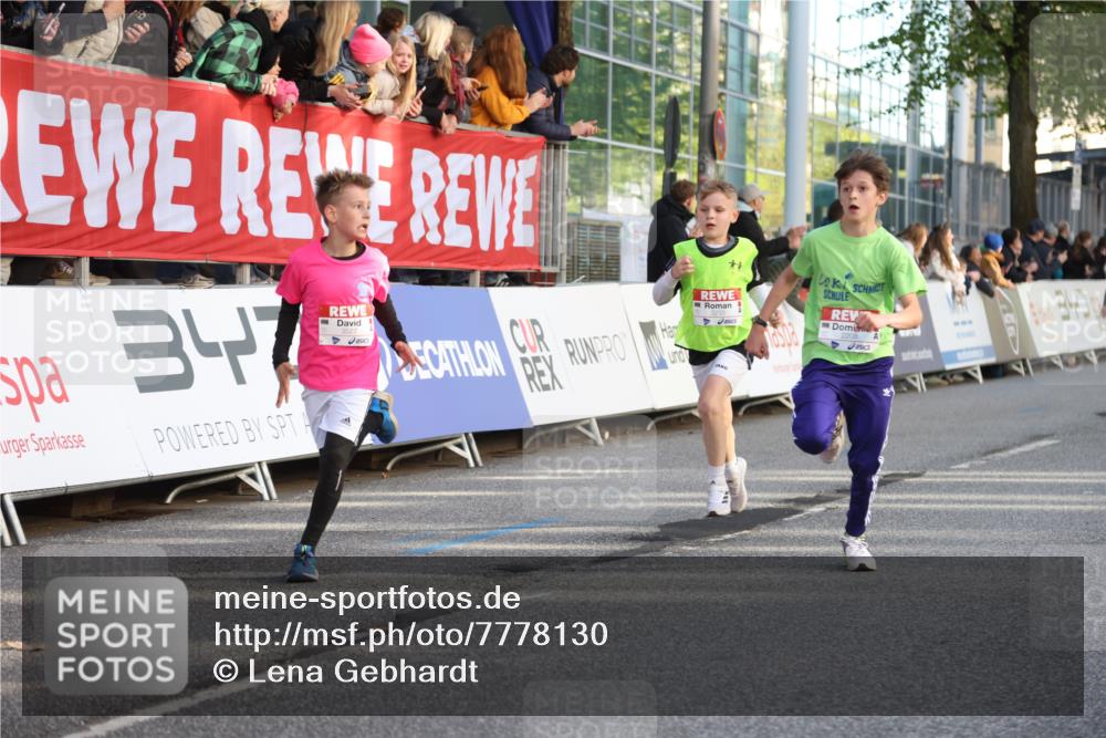 25.04.2025 - Das Zehntel Lena Gebhardt http://msf.ph/oto/7778130 26.04.2025 08:50:36 Ziel 1283, 1458, 1476, 1884, 2098, 2103, 2166, 2208, 2349, 2397, 2492, 2517, 2655, 2728, 2800, 2849, 2855, 2874, 2903, 2920, 3210, 3214, 3233, 3445, 3455, 3485, 3520, 3527, 3528, 3774, 3812, 3849, 3872 meine-sportfotos.de