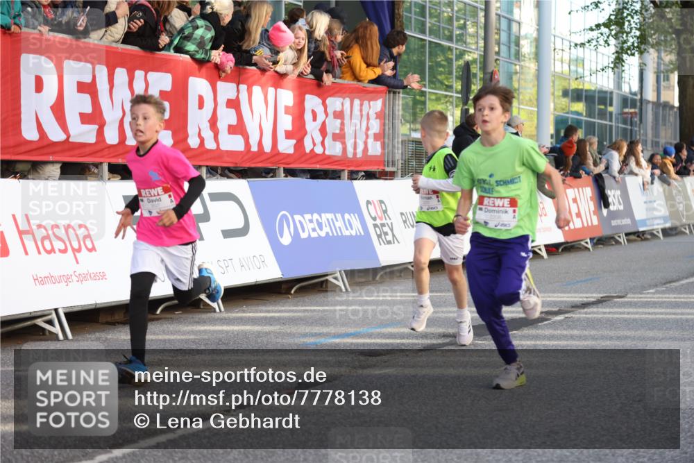 25.04.2025 - Das Zehntel Lena Gebhardt http://msf.ph/oto/7778138 26.04.2025 08:50:36 Ziel 1283, 1458, 1476, 1884, 2098, 2103, 2166, 2208, 2349, 2397, 2492, 2517, 2655, 2728, 2800, 2849, 2855, 2874, 2903, 2920, 3210, 3214, 3233, 3445, 3455, 3485, 3520, 3527, 3528, 3774, 3812, 3849, 3872 meine-sportfotos.de