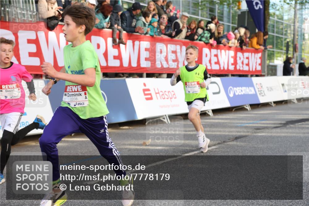 25.04.2025 - Das Zehntel Lena Gebhardt http://msf.ph/oto/7778179 26.04.2025 08:50:37 Ziel 1283, 1458, 1473, 1476, 1884, 2098, 2103, 2166, 2208, 2349, 2397, 2492, 2517, 2655, 2728, 2800, 2849, 2855, 2874, 2903, 2920, 3210, 3214, 3233, 3445, 3455, 3485, 3520, 3527, 3528, 3774, 3812, 3849, 3872 meine-sportfotos.de