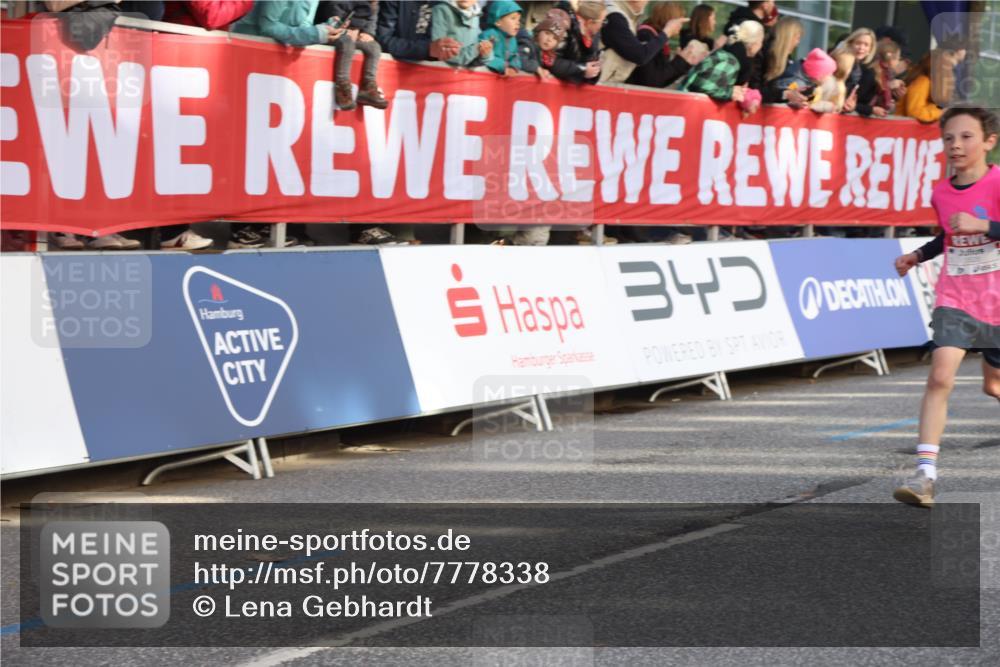 25.04.2025 - Das Zehntel Lena Gebhardt http://msf.ph/oto/7778338 26.04.2025 08:50:43 Ziel 1283, 1458, 1473, 1476, 1884, 2098, 2103, 2156, 2166, 2208, 2349, 2397, 2492, 2517, 2800, 2849, 2852, 2855, 2874, 2903, 2920, 2935, 3210, 3214, 3233, 3445, 3485, 3520, 3527, 3528, 3774, 3812, 3849, 3872 meine-sportfotos.de