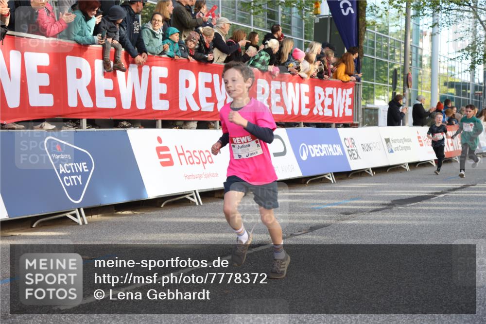 25.04.2025 - Das Zehntel Lena Gebhardt http://msf.ph/oto/7778372 26.04.2025 08:50:43 Ziel 1283, 1458, 1473, 1476, 1884, 2098, 2103, 2156, 2166, 2208, 2349, 2397, 2492, 2517, 2800, 2849, 2852, 2855, 2874, 2903, 2920, 2935, 3210, 3214, 3233, 3445, 3485, 3520, 3527, 3528, 3774, 3812, 3849, 3872 meine-sportfotos.de