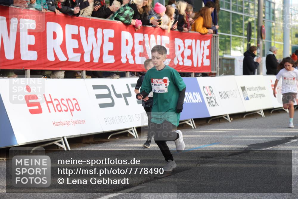 25.04.2025 - Das Zehntel Lena Gebhardt http://msf.ph/oto/7778490 26.04.2025 08:50:45 Ziel 1283, 1458, 1473, 1476, 1884, 2098, 2103, 2156, 2166, 2321, 2349, 2397, 2492, 2517, 2643, 2711, 2800, 2840, 2849, 2852, 2855, 2874, 2903, 2920, 2935, 3210, 3214, 3233, 3445, 3520, 3527, 3528, 3774, 3812, 3849, 3872 meine-sportfotos.de