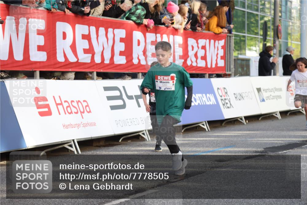 25.04.2025 - Das Zehntel Lena Gebhardt http://msf.ph/oto/7778505 26.04.2025 08:50:45 Ziel 1283, 1458, 1473, 1476, 1884, 2098, 2103, 2156, 2166, 2321, 2349, 2397, 2492, 2517, 2643, 2711, 2800, 2840, 2849, 2852, 2855, 2874, 2903, 2920, 2935, 3210, 3214, 3233, 3445, 3520, 3527, 3528, 3774, 3812, 3849, 3872 meine-sportfotos.de