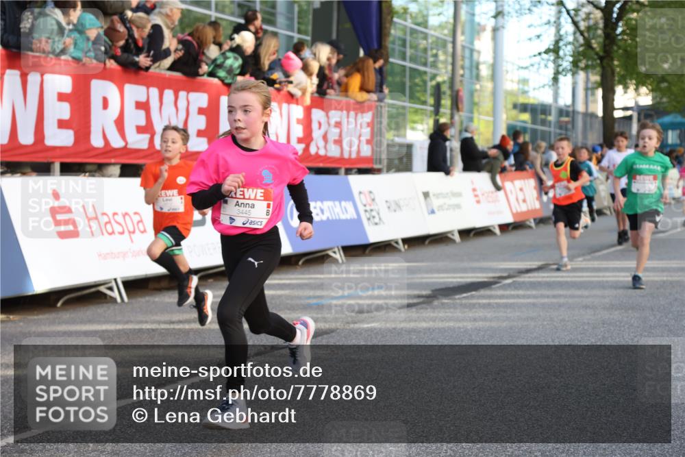 25.04.2025 - Das Zehntel Lena Gebhardt http://msf.ph/oto/7778869 26.04.2025 08:50:50 Ziel 1283, 1458, 1473, 1476, 1884, 2098, 2103, 2156, 2166, 2321, 2325, 2397, 2492, 2517, 2643, 2711, 2731, 2800, 2840, 2849, 2852, 2855, 2903, 2920, 2935, 3210, 3214, 3445, 3520, 3528, 3774, 3782, 3812, 3849, 3872 meine-sportfotos.de