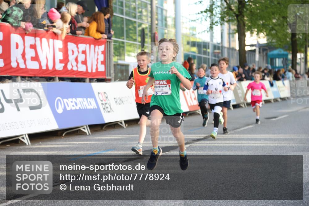 25.04.2025 - Das Zehntel Lena Gebhardt http://msf.ph/oto/7778924 26.04.2025 08:50:51 Ziel 1114, 1458, 1473, 1476, 1884, 2098, 2103, 2156, 2166, 2321, 2325, 2397, 2492, 2517, 2643, 2711, 2731, 2800, 2840, 2849, 2852, 2855, 2903, 2920, 2935, 3210, 3214, 3445, 3520, 3528, 3774, 3782, 3812, 3849, 3872 meine-sportfotos.de