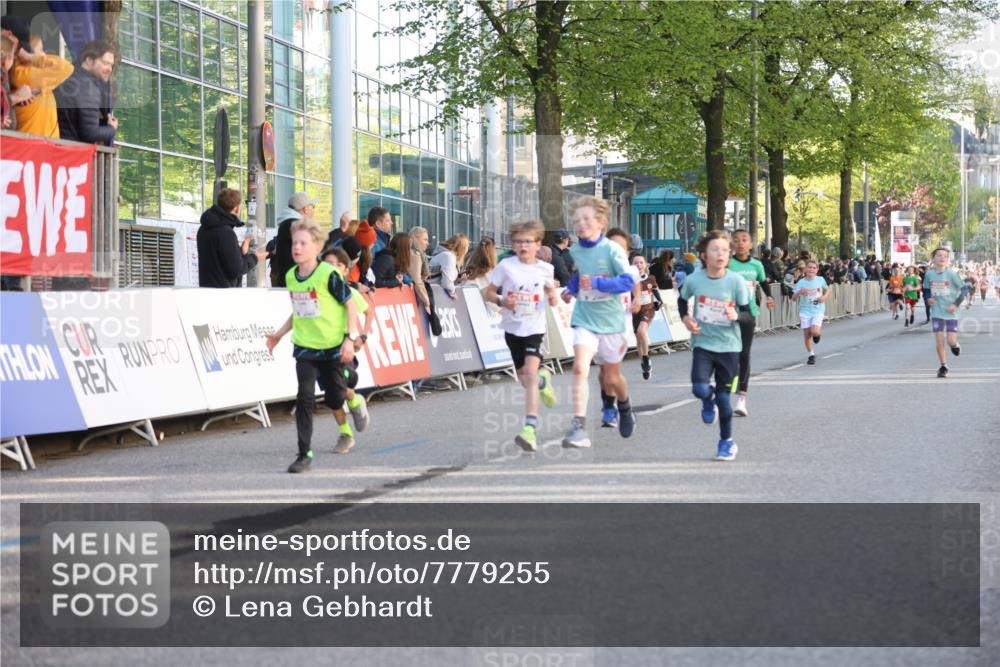 25.04.2025 - Das Zehntel Lena Gebhardt http://msf.ph/oto/7779255 26.04.2025 08:50:58 Ziel 1114, 1458, 1473, 1476, 1484, 1748, 1884, 2098, 2103, 2156, 2166, 2321, 2325, 2392, 2474, 2492, 2643, 2709, 2711, 2731, 2734, 2778, 2800, 2840, 2852, 2855, 2903, 2920, 2935, 3210, 3214, 3445, 3520, 3782, 3812, 3849, 3865, 3872 meine-sportfotos.de