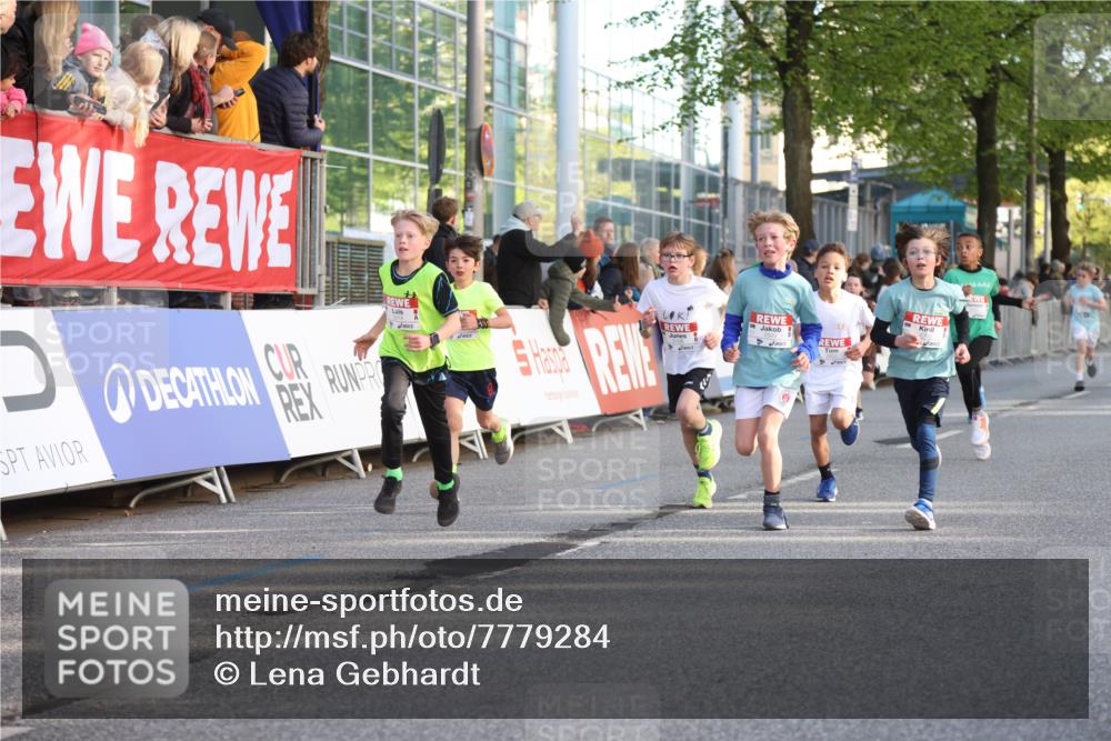 25.04.2025 - Das Zehntel Lena Gebhardt http://msf.ph/oto/7779284 26.04.2025 08:50:59 Ziel 1114, 1473, 1476, 1484, 1748, 1884, 2098, 2103, 2156, 2166, 2321, 2325, 2392, 2474, 2492, 2643, 2709, 2711, 2731, 2734, 2778, 2800, 2840, 2852, 2855, 2903, 2920, 2935, 3210, 3214, 3231, 3445, 3520, 3782, 3812, 3849, 3865, 3872 meine-sportfotos.de