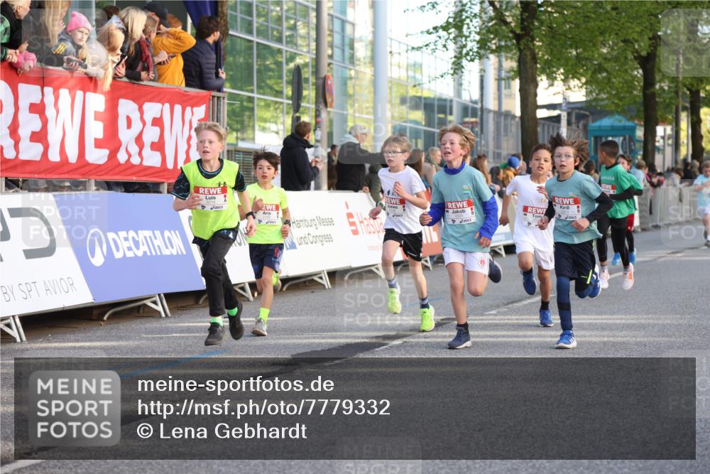 25.04.2025 - Das Zehntel Lena Gebhardt http://msf.ph/oto/7779332 26.04.2025 08:50:59 Ziel 1114, 1473, 1476, 1484, 1748, 1884, 2098, 2103, 2156, 2166, 2321, 2325, 2392, 2474, 2492, 2643, 2709, 2711, 2731, 2734, 2778, 2800, 2840, 2852, 2855, 2903, 2920, 2935, 3210, 3214, 3231, 3445, 3520, 3782, 3812, 3849, 3865, 3872 meine-sportfotos.de