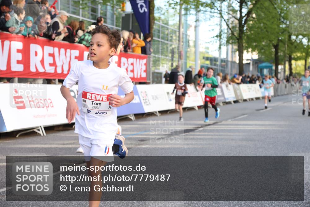 25.04.2025 - Das Zehntel Lena Gebhardt http://msf.ph/oto/7779487 26.04.2025 08:51:02 Ziel 1080, 1087, 1114, 1473, 1476, 1484, 1748, 2156, 2166, 2321, 2325, 2356, 2392, 2474, 2643, 2709, 2711, 2718, 2731, 2734, 2778, 2800, 2827, 2832, 2840, 2852, 2855, 2903, 2920, 2935, 3040, 3210, 3214, 3231, 3445, 3520, 3782, 3812, 3865, 3872 meine-sportfotos.de