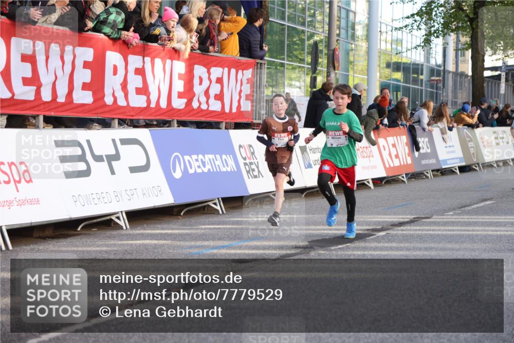 25.04.2025 - Das Zehntel Lena Gebhardt http://msf.ph/oto/7779529 26.04.2025 08:51:02 Ziel 1080, 1087, 1114, 1473, 1476, 1484, 1748, 2156, 2166, 2321, 2325, 2356, 2392, 2474, 2643, 2709, 2711, 2718, 2731, 2734, 2778, 2800, 2827, 2832, 2840, 2852, 2855, 2903, 2920, 2935, 3040, 3210, 3214, 3231, 3445, 3520, 3782, 3812, 3865, 3872 meine-sportfotos.de