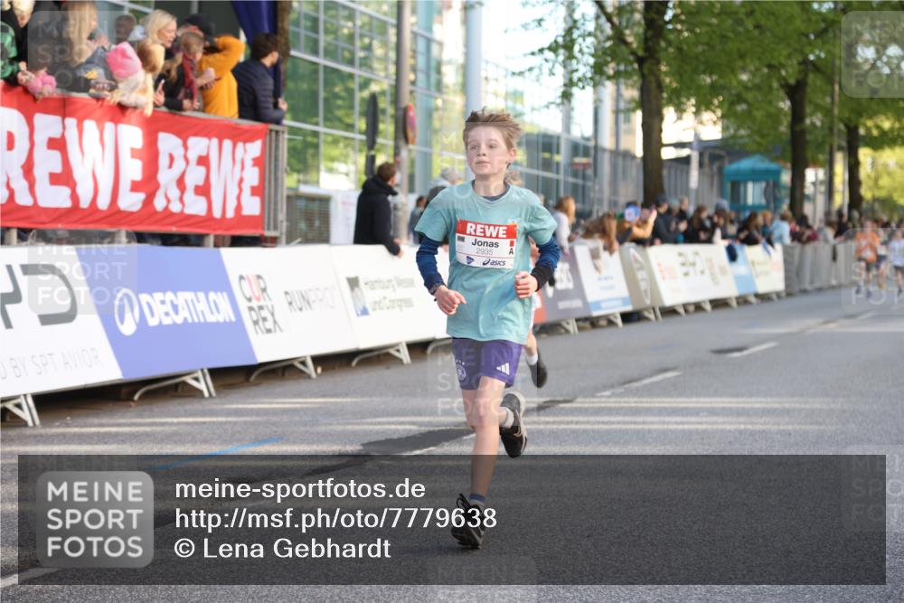 25.04.2025 - Das Zehntel Lena Gebhardt http://msf.ph/oto/7779638 26.04.2025 08:51:04 Ziel 1080, 1087, 1114, 1473, 1476, 1484, 1748, 2156, 2166, 2321, 2325, 2356, 2392, 2474, 2643, 2709, 2711, 2718, 2731, 2734, 2778, 2800, 2827, 2832, 2840, 2852, 2855, 2903, 2920, 2935, 3040, 3210, 3214, 3231, 3445, 3782, 3865 meine-sportfotos.de