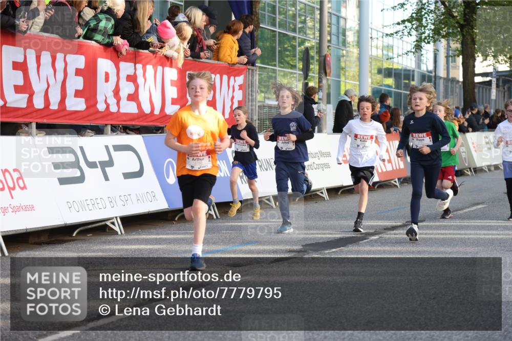 25.04.2025 - Das Zehntel Lena Gebhardt http://msf.ph/oto/7779795 26.04.2025 08:51:13 Ziel 1080, 1087, 1114, 1484, 1748, 1781, 1787, 1922, 2156, 2321, 2325, 2356, 2392, 2474, 2643, 2667, 2672, 2709, 2711, 2718, 2731, 2734, 2778, 2795, 2827, 2832, 2840, 2852, 2935, 3040, 3231, 3710, 3782, 3808, 3865 meine-sportfotos.de