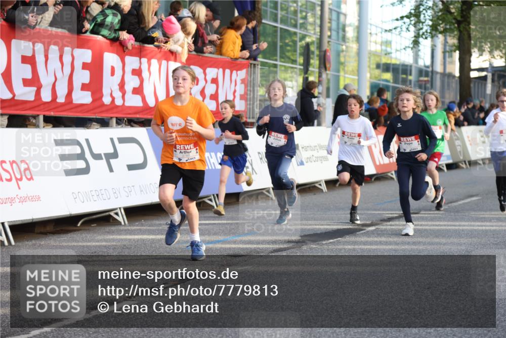 25.04.2025 - Das Zehntel Lena Gebhardt http://msf.ph/oto/7779813 26.04.2025 08:51:13 Ziel 1080, 1087, 1114, 1484, 1748, 1781, 1787, 1922, 2156, 2321, 2325, 2356, 2392, 2474, 2643, 2667, 2672, 2709, 2711, 2718, 2731, 2734, 2778, 2795, 2827, 2832, 2840, 2852, 2935, 3040, 3231, 3710, 3782, 3808, 3865 meine-sportfotos.de