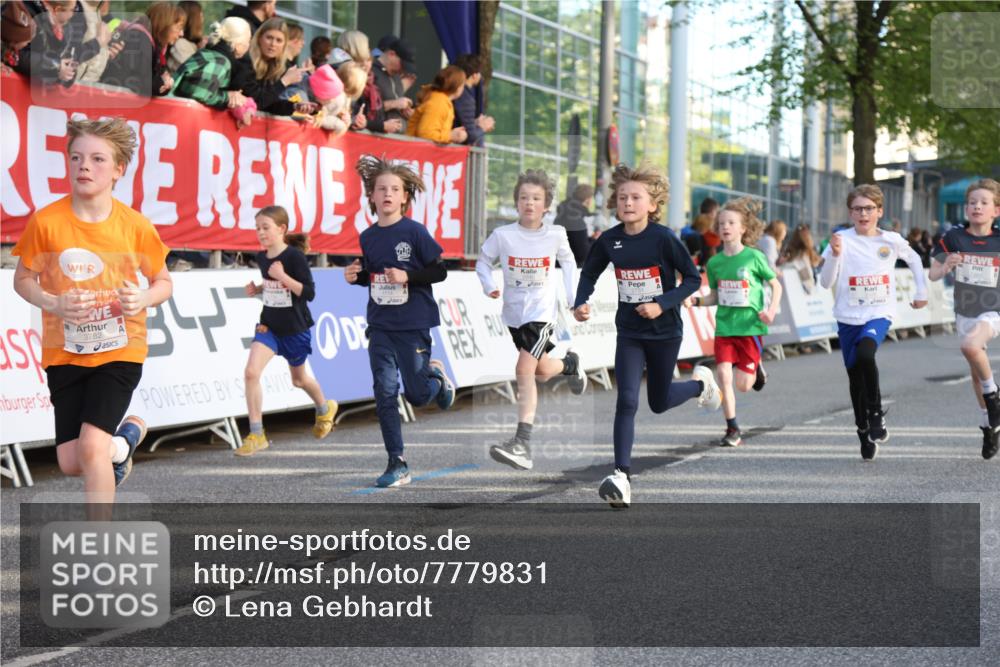 25.04.2025 - Das Zehntel Lena Gebhardt http://msf.ph/oto/7779831 26.04.2025 08:51:13 Ziel 1080, 1087, 1114, 1484, 1748, 1781, 1787, 1922, 2156, 2321, 2325, 2356, 2392, 2474, 2643, 2667, 2672, 2709, 2711, 2718, 2731, 2734, 2778, 2795, 2827, 2832, 2840, 2852, 2935, 3040, 3231, 3710, 3782, 3808, 3865 meine-sportfotos.de