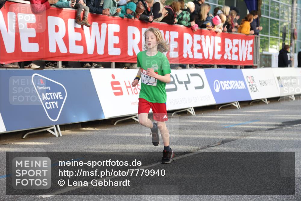 25.04.2025 - Das Zehntel Lena Gebhardt http://msf.ph/oto/7779940 26.04.2025 08:51:16 Ziel 1080, 1087, 1114, 1484, 1748, 1781, 1787, 1922, 2321, 2325, 2356, 2392, 2474, 2643, 2667, 2672, 2709, 2711, 2718, 2731, 2734, 2778, 2795, 2827, 2832, 2840, 2914, 2919, 2935, 3040, 3097, 3231, 3415, 3710, 3782, 3808, 3865 meine-sportfotos.de