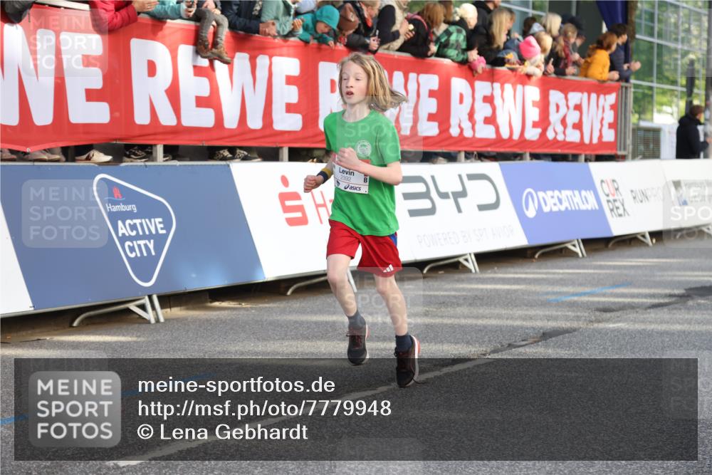 25.04.2025 - Das Zehntel Lena Gebhardt http://msf.ph/oto/7779948 26.04.2025 08:51:16 Ziel 1080, 1087, 1114, 1484, 1748, 1781, 1787, 1922, 2321, 2325, 2356, 2392, 2474, 2643, 2667, 2672, 2709, 2711, 2718, 2731, 2734, 2778, 2795, 2827, 2832, 2840, 2914, 2919, 2935, 3040, 3097, 3231, 3415, 3710, 3782, 3808, 3865 meine-sportfotos.de